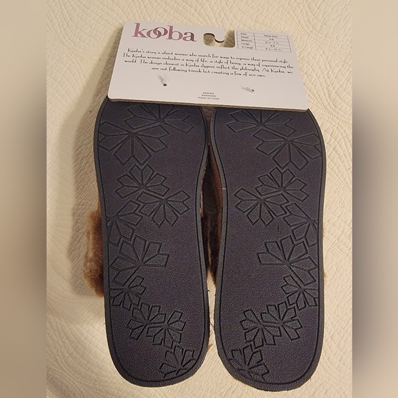 NWT Kooba Ladies Memory Foam Slippers with Faux Fur Trim - Picture 3 of 4